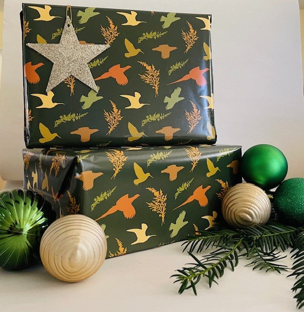 Luxury British birds wrapping paper